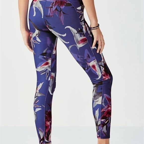 Fabletics High Waisted Powerhold Leggings - Picture 2 of 6